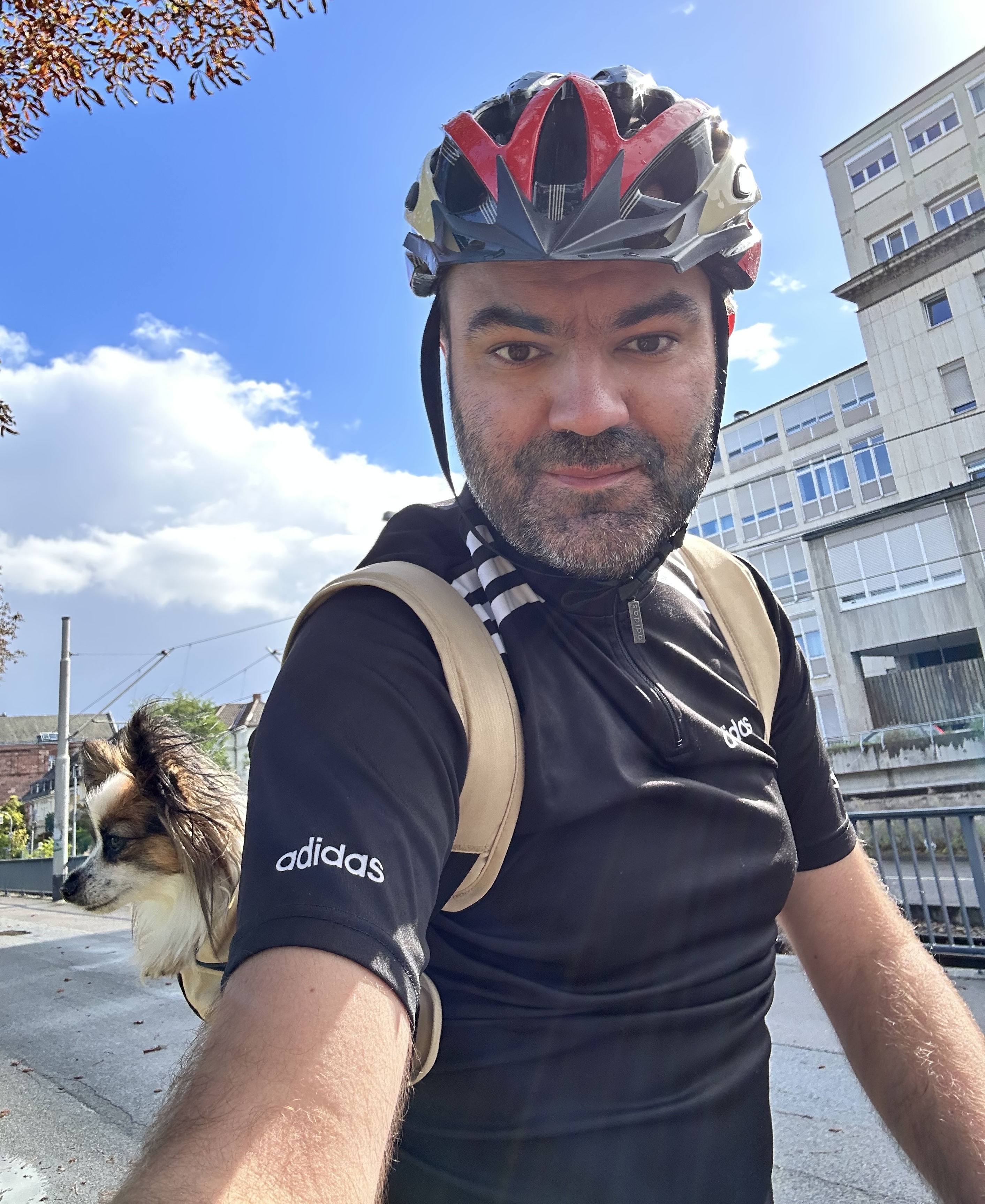 Krzysztof Pytka and Kuki-Muki on a bike ride